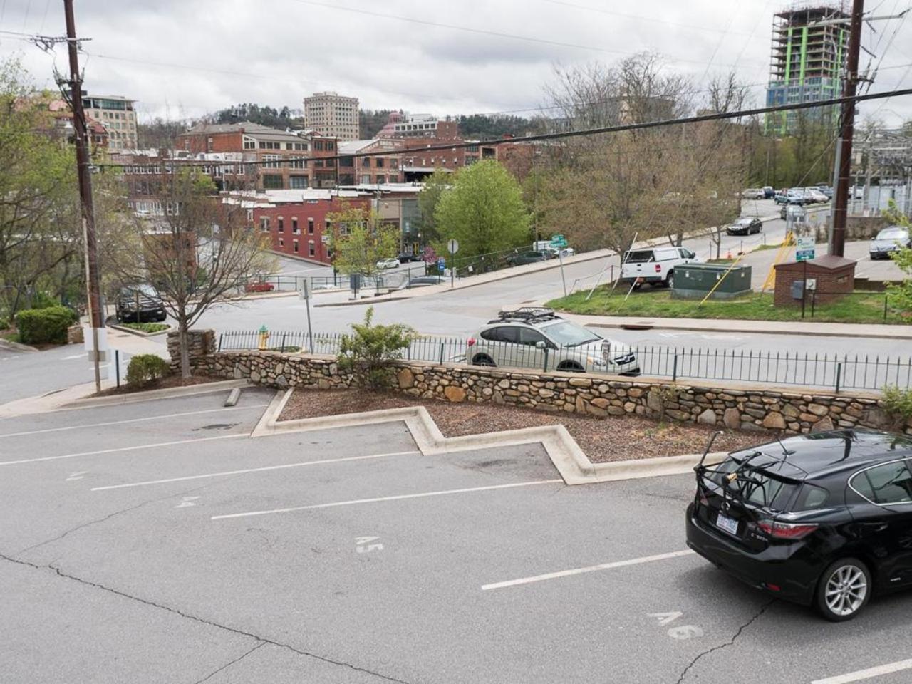 The Easy Spot Dt Parking Villa Asheville Eksteriør bilde